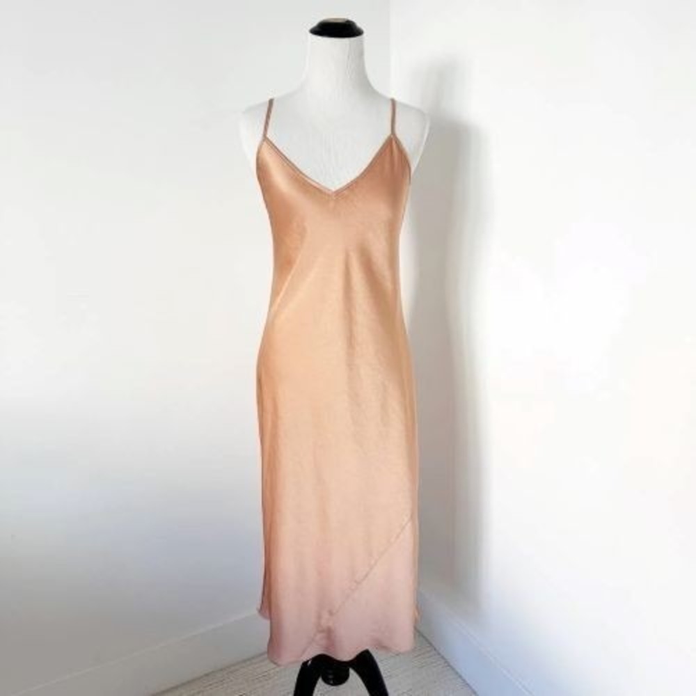 WILFRED Sz XS Peach Pink Satin Slip Dress Midi Cami Silky Spaghtti Straps V neck